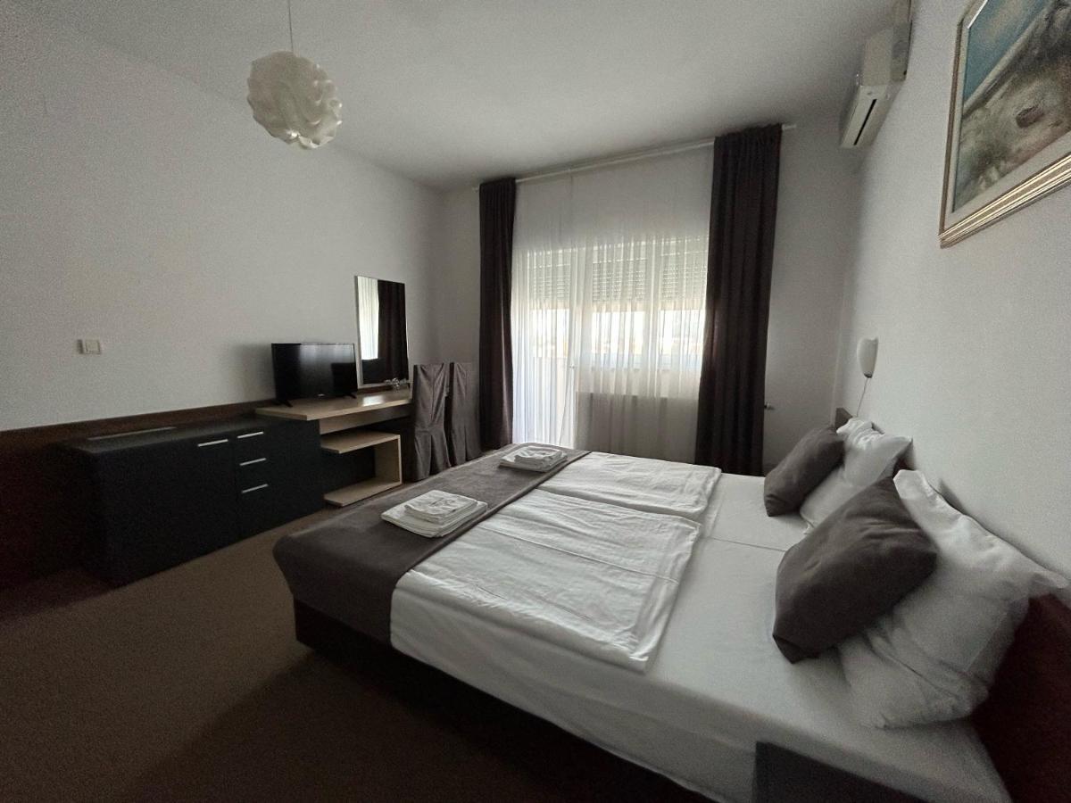 Rooms Laguna Сесвете Екстериор снимка