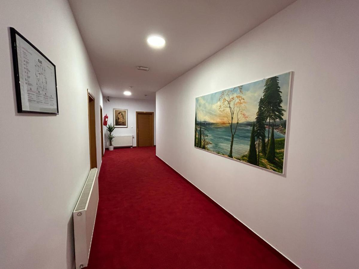 Rooms Laguna Сесвете Екстериор снимка