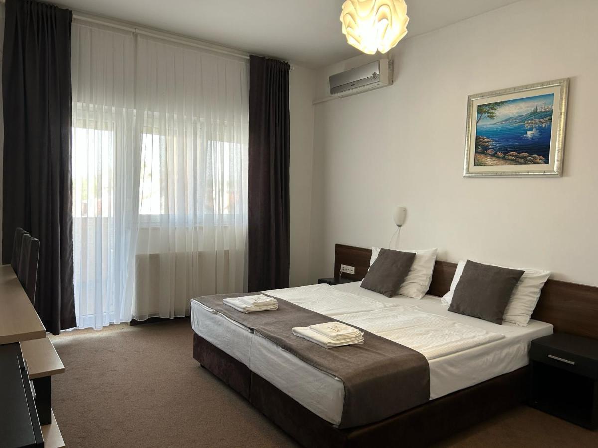 Rooms Laguna Сесвете Екстериор снимка