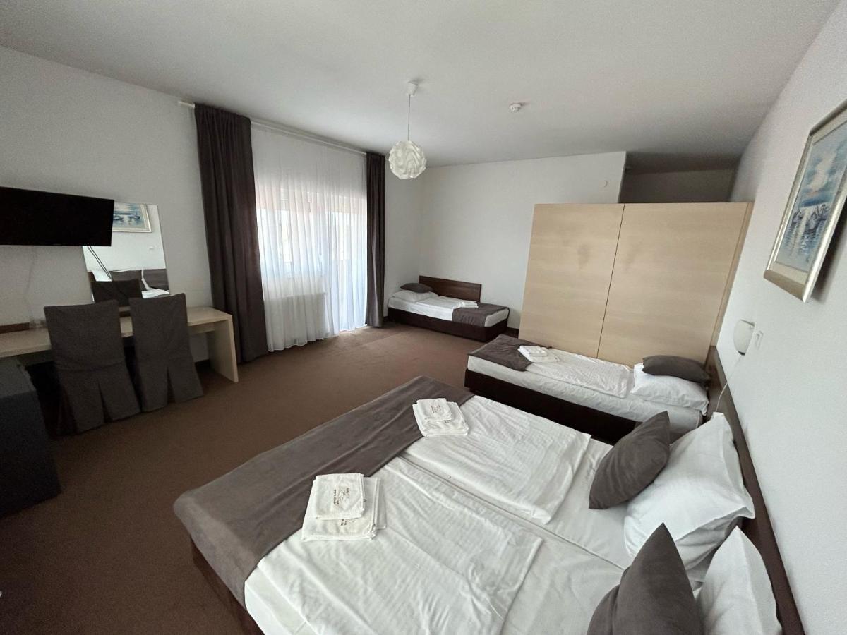 Rooms Laguna Сесвете Екстериор снимка