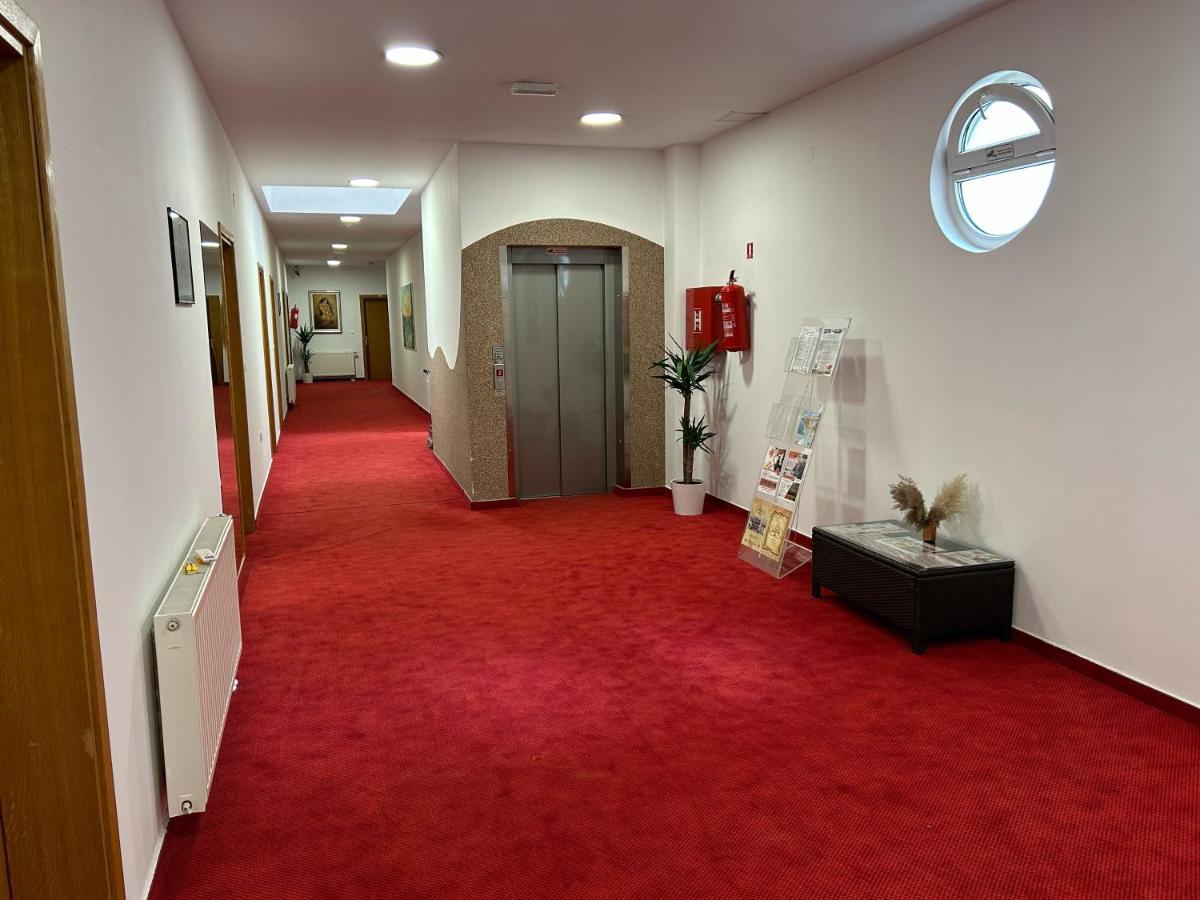 Rooms Laguna Сесвете Екстериор снимка