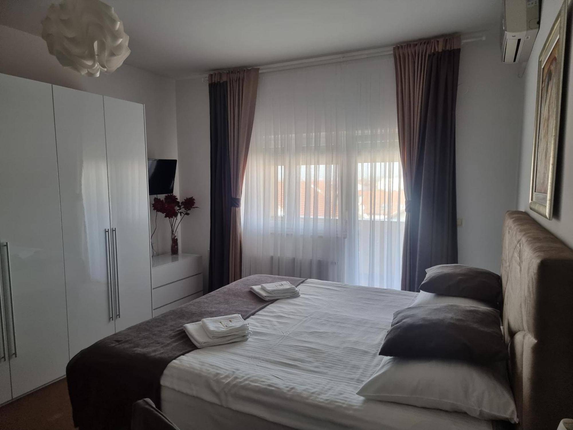 Rooms Laguna Сесвете Екстериор снимка