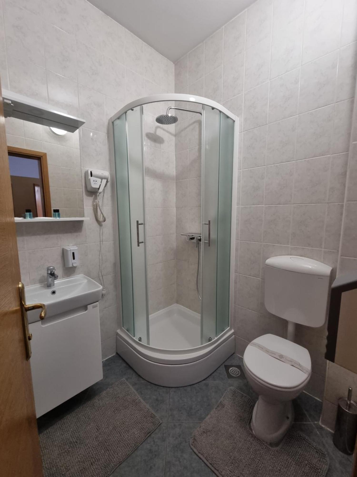 Rooms Laguna Сесвете Екстериор снимка