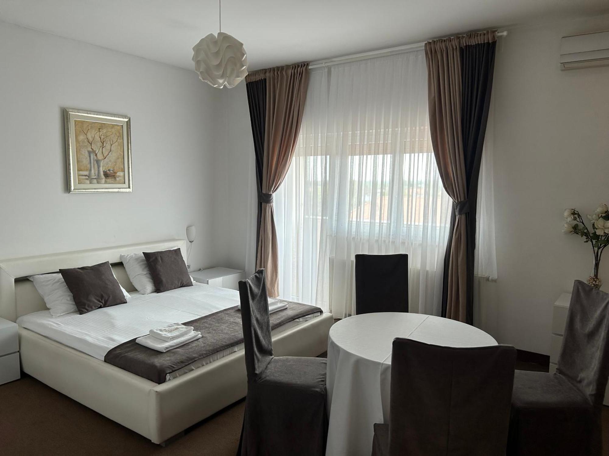 Rooms Laguna Сесвете Екстериор снимка