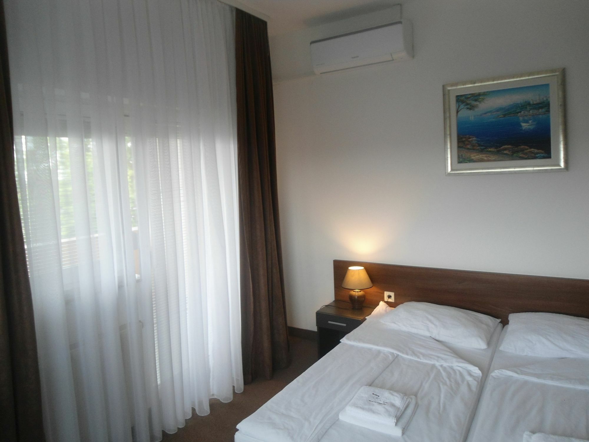 Rooms Laguna Сесвете Екстериор снимка